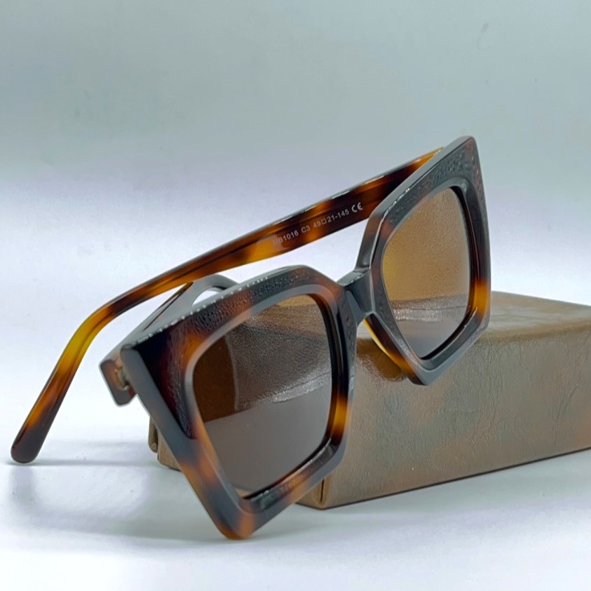 عینک افتابی fendi