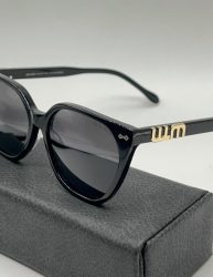 عینک miumiu