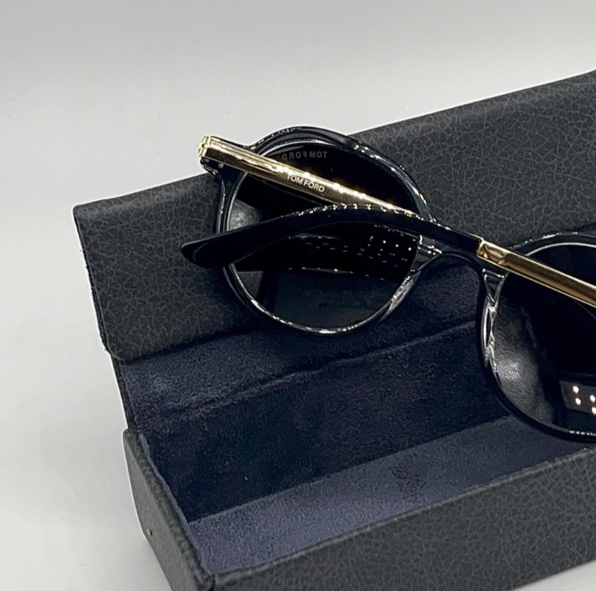 عینک افتابی TomFord